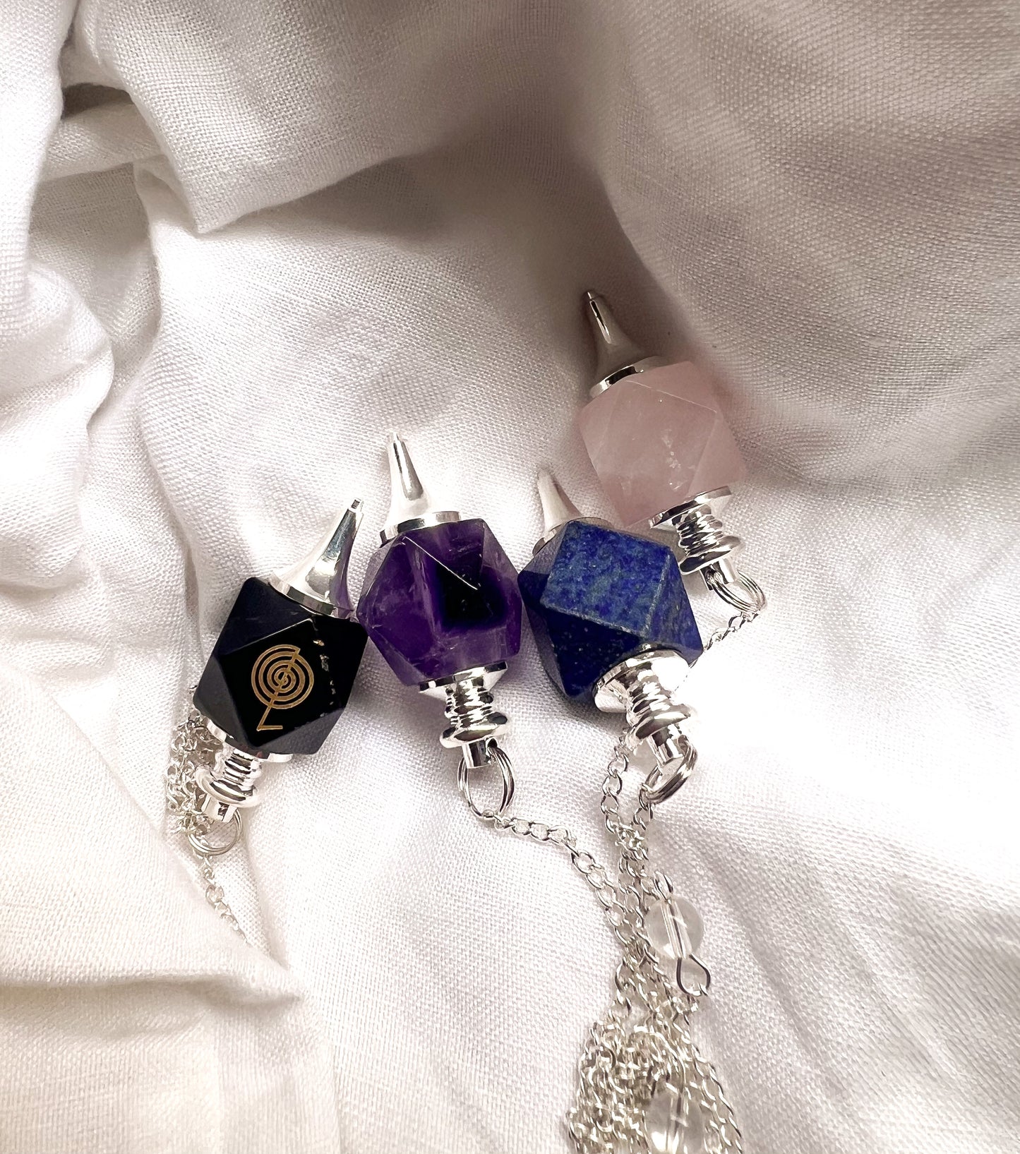 PENDULES RUNES